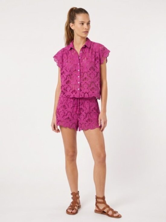 FARM Rio Pants - Farm Rio pink seashell eyelet short top set size M